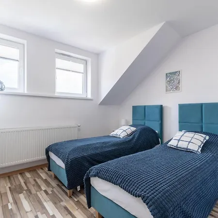 Maki Gram Apartment Zlocieniec