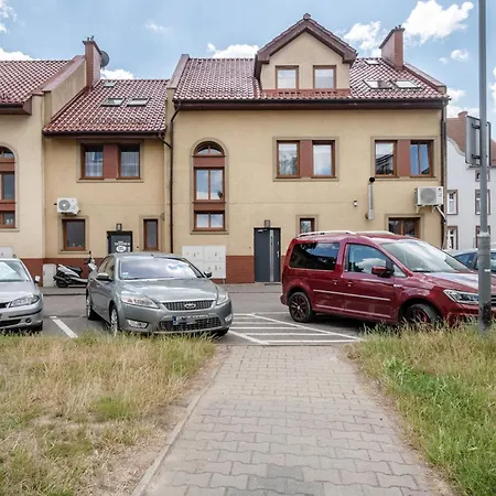 Apartment Maki Gram